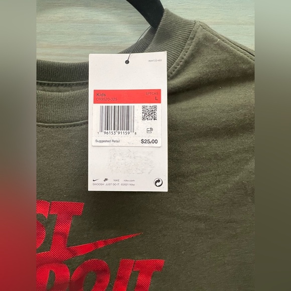 Kids Just do it Nike Tee - Picture 4 of 4